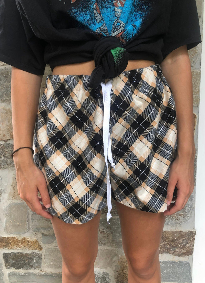 TAN PLAID SLEEP SHORTS