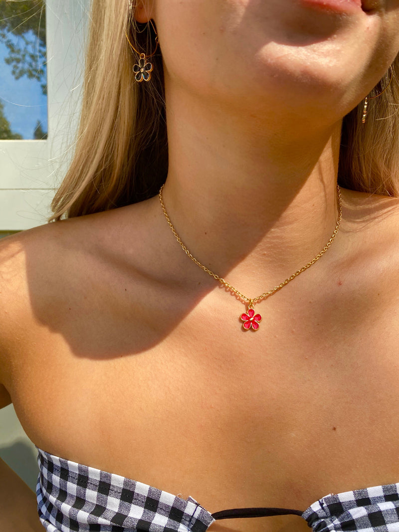 JACI PENDANT NECKLACE