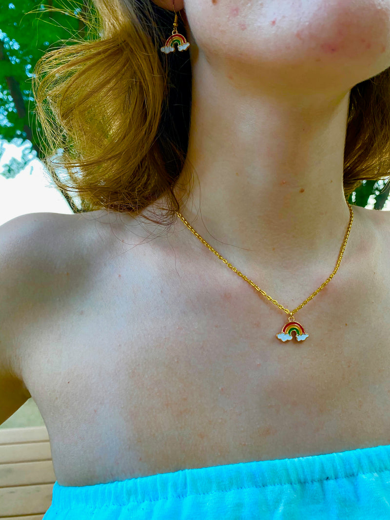 RAINBOW PENDANT NECKLACE