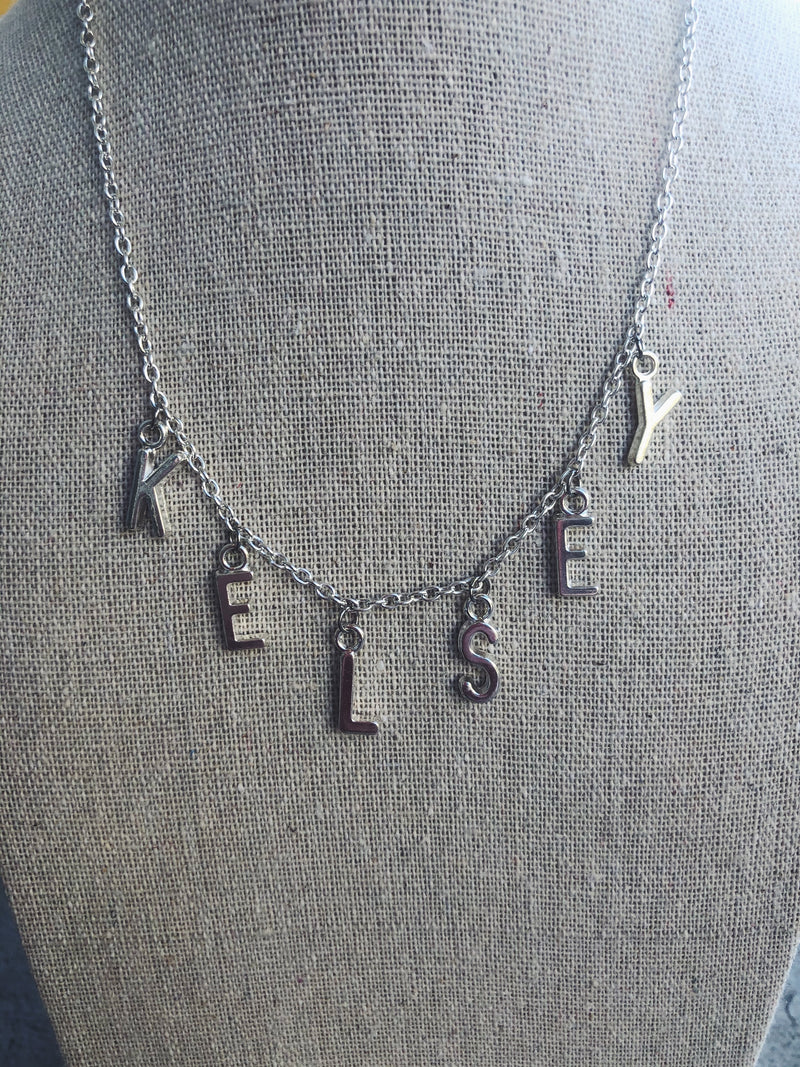 CUSTOMIZABLE NAME NECKLACE
