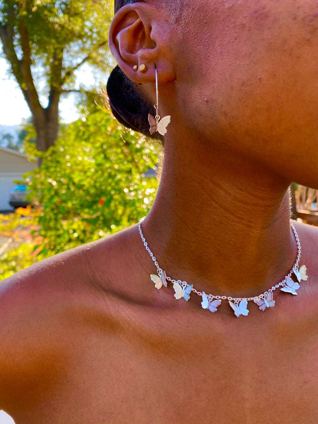 CLUSTER BUTTERFLY NECKLACE
